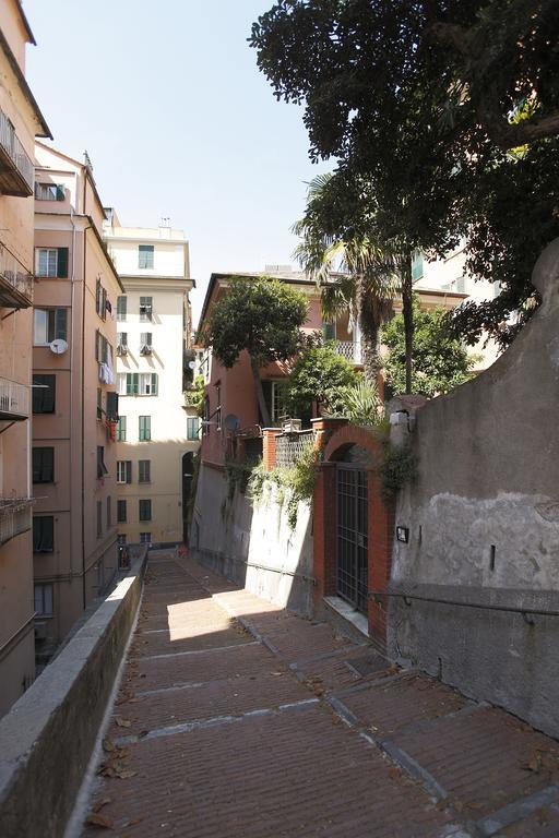Al Villino Bruzza Panzió Genova Kültér fotó